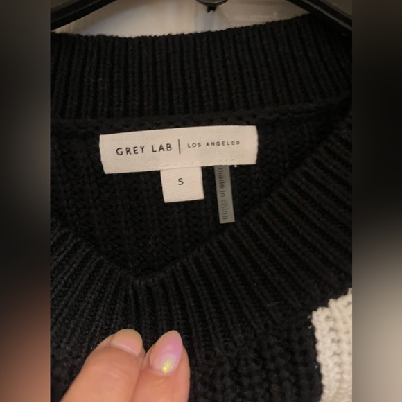 Grey lab checker board sweater brand new - Picture 3 of 5